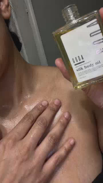 Silk Body Oil application